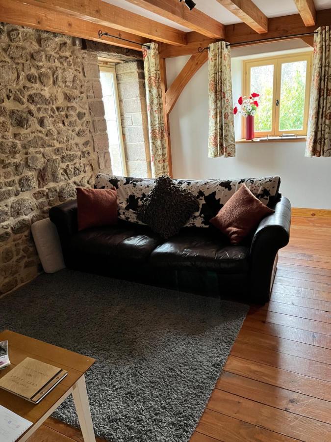 Chez Jallot - Upper Gite Vidaillat Buitenkant foto